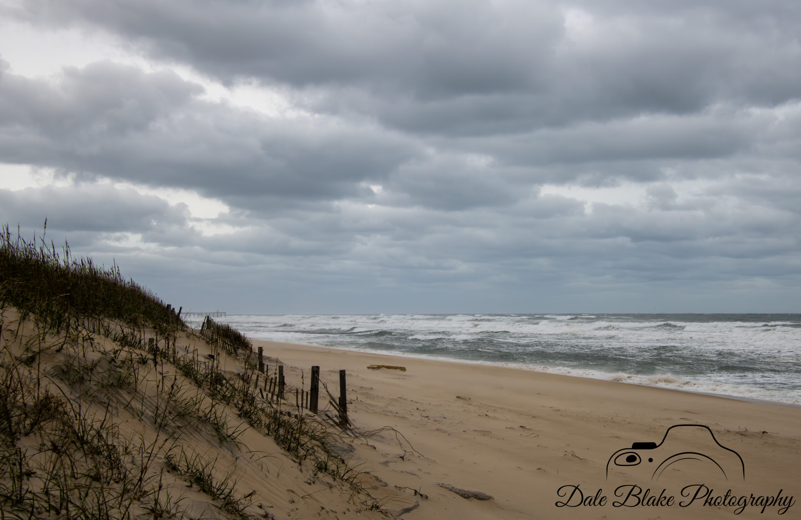 DSC_4777-Stormy Beach-1 (1)